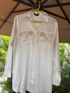 Simply Vera Vera Wang White Satin Button-Up Blouse